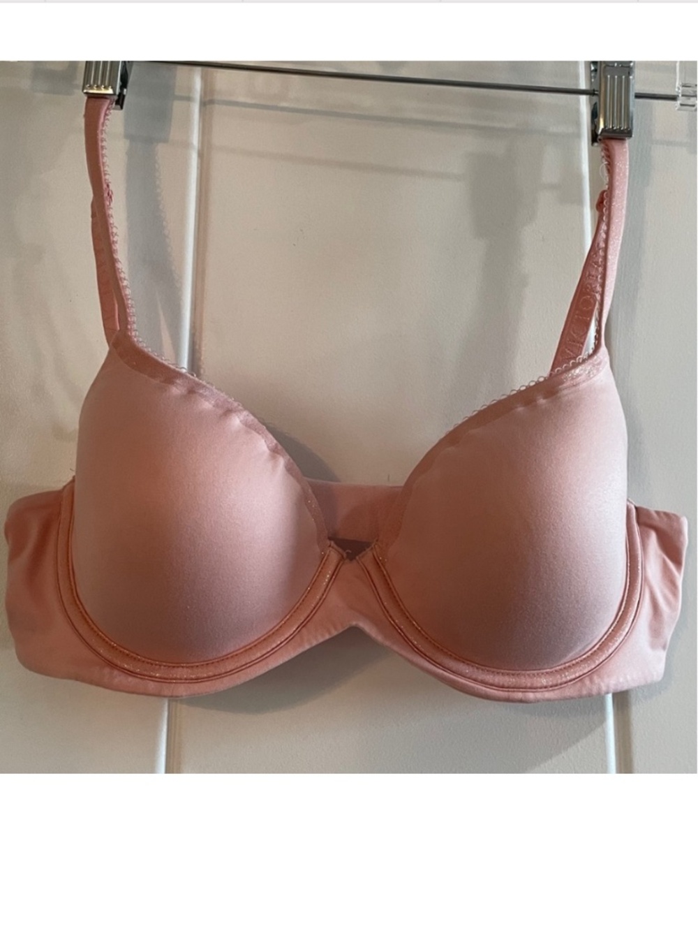 Victorias Secret Body by Victoria pink shimmer 32D
